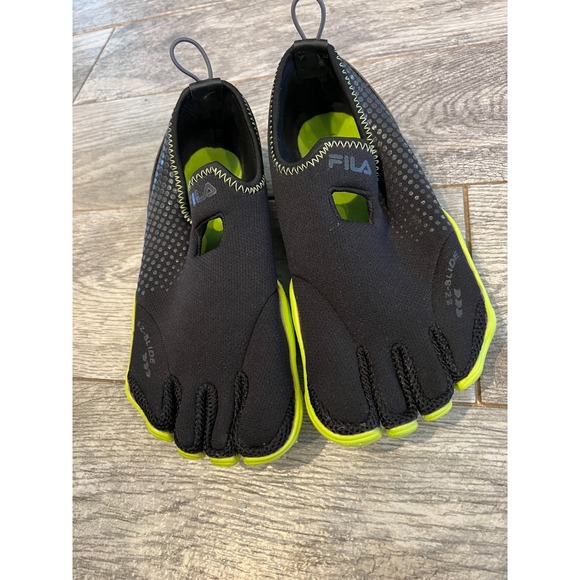 Fila Skeletoes Size 8 EzSlide Minimalist‎ Mens Running Shoes Black 1PK14075-029 main image 4